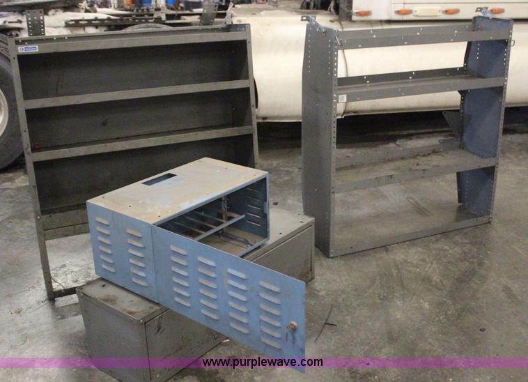 image for item H1460 2004 Ford E350 Super Duty Extended service van