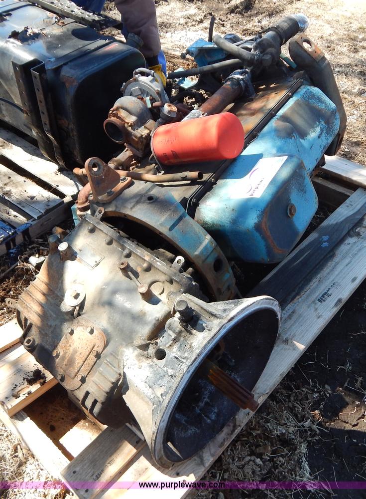 image for item I1111 International DT466 diesel engine