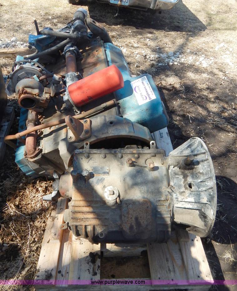 image for item I1111 International DT466 diesel engine