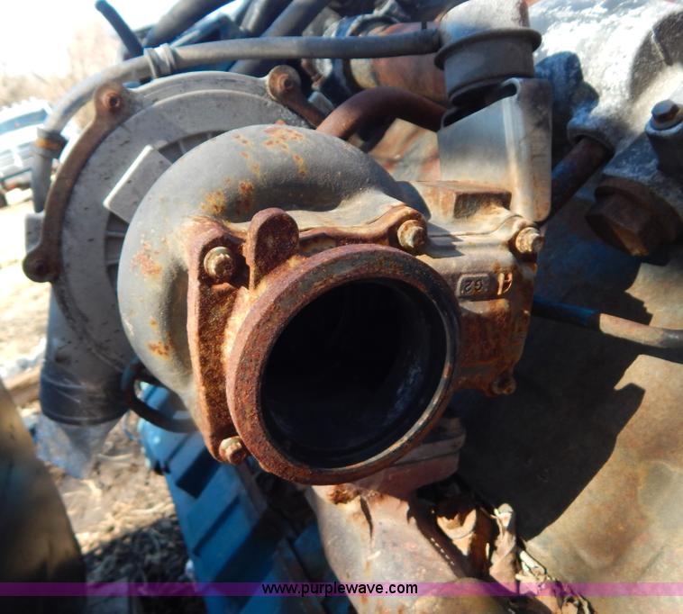 image for item I1111 International DT466 diesel engine