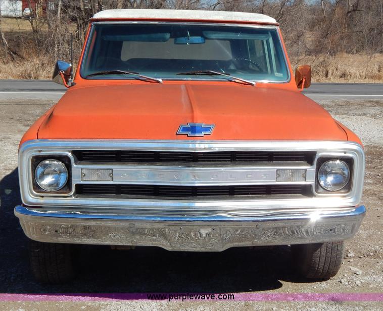 image for item I1118 1970 Chevrolet K5 Blazer SUV