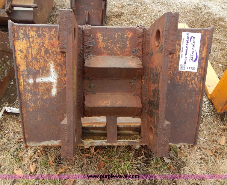 image for item I1123 42"W excavator bucket