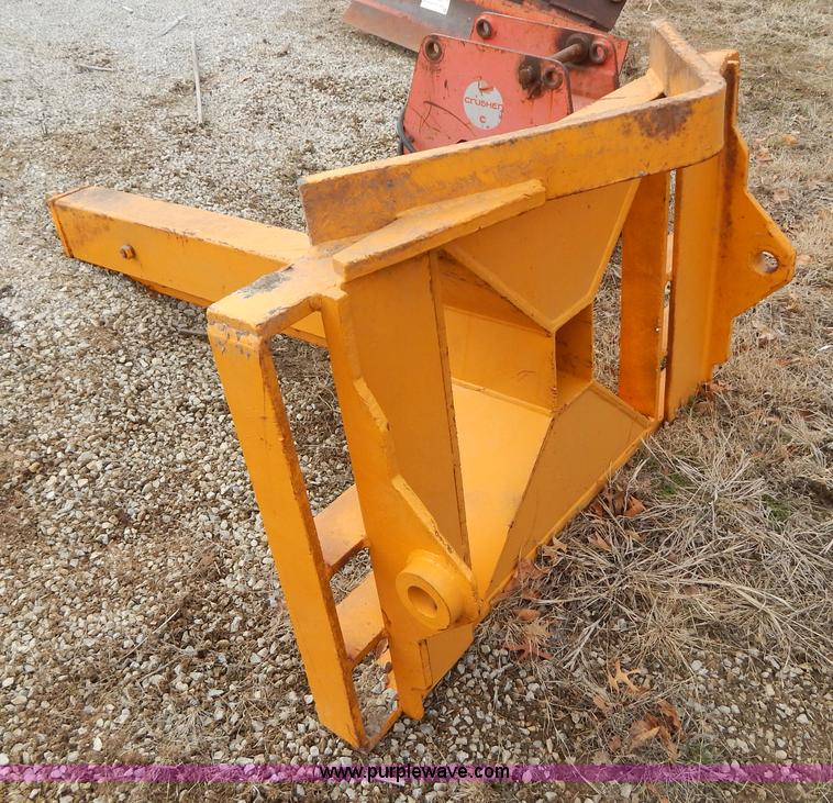 image for item I1125 Extendable lifting boom for loader