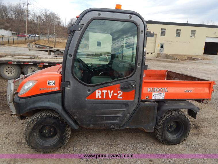 image for item I1127 Kubota RTV1100 utility vehicle