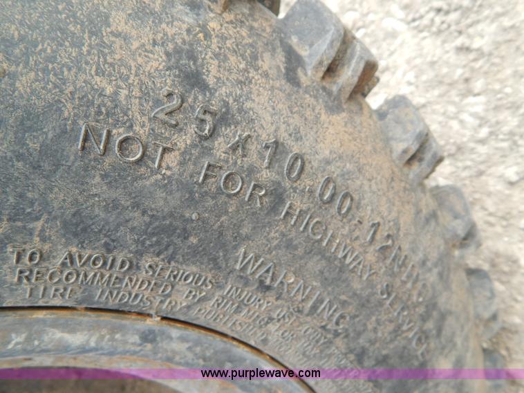 image for item I1128 Kubota RTV1100 utility vehicle