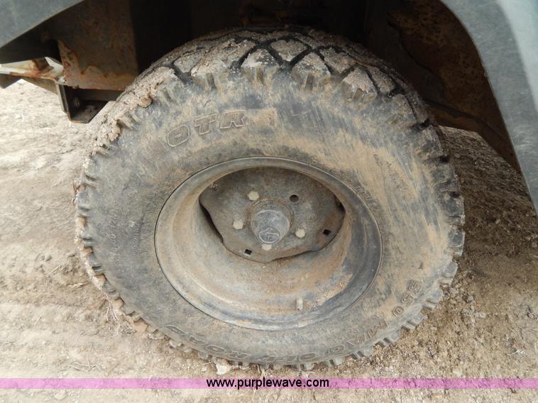 image for item I1128 Kubota RTV1100 utility vehicle