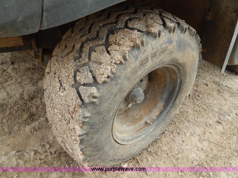 image for item I1128 Kubota RTV1100 utility vehicle