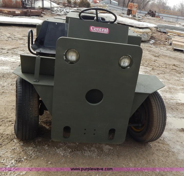 image for item I1136 1985 PSI tug cart