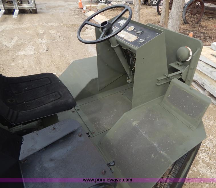 image for item I1136 1985 PSI tug cart