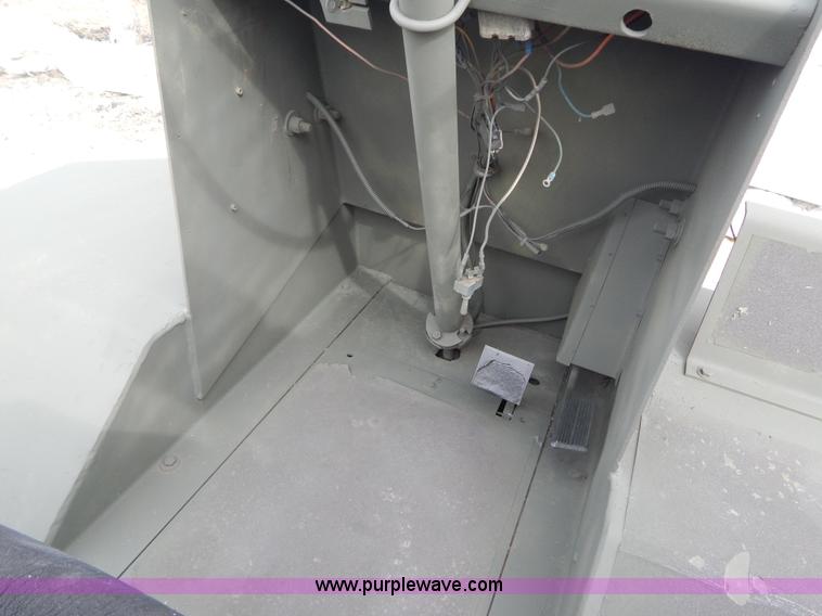 image for item I1136 1985 PSI tug cart