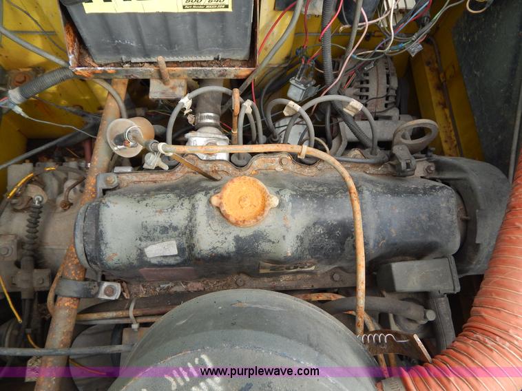 image for item I1136 1985 PSI tug cart