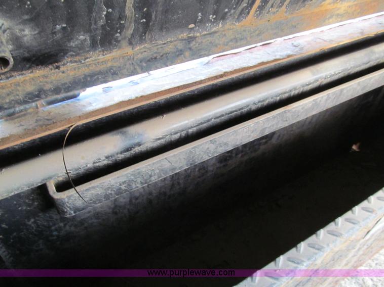 image for item I7159 2010 PJ gooseneck trailer