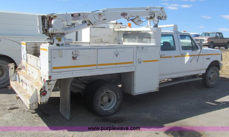 image for item I7212 1993 Ford F450 Super Duty crane truck