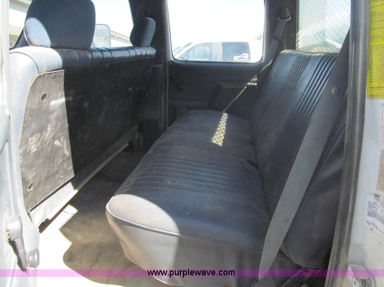 image for item I7212 1993 Ford F450 Super Duty crane truck