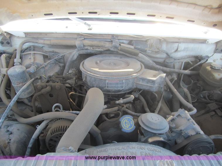 image for item I7212 1993 Ford F450 Super Duty crane truck