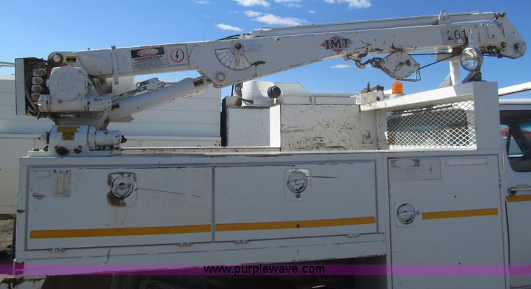 image for item I7212 1993 Ford F450 Super Duty crane truck