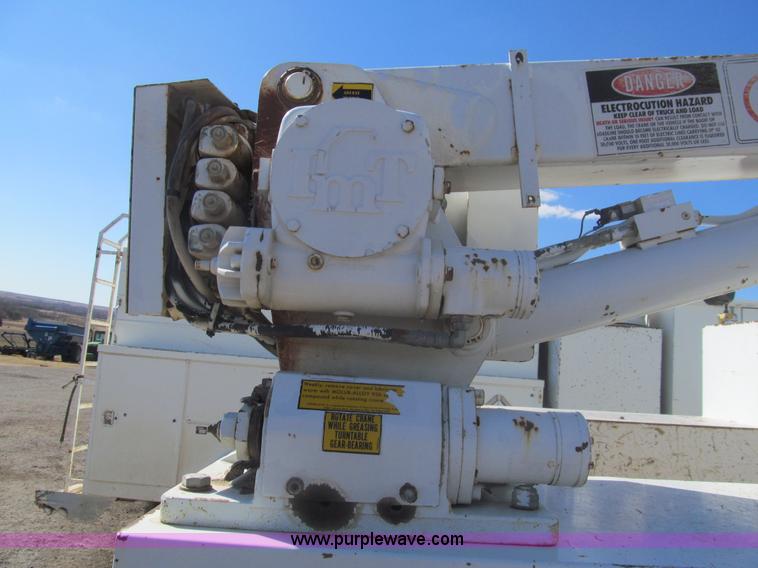 image for item I7212 1993 Ford F450 Super Duty crane truck