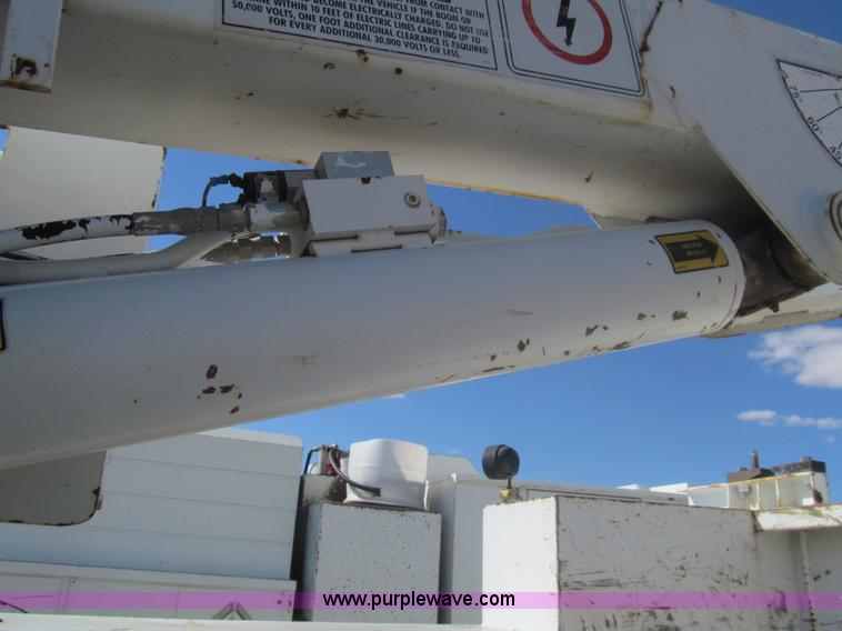 image for item I7212 1993 Ford F450 Super Duty crane truck