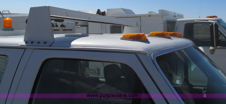 image for item I7212 1993 Ford F450 Super Duty crane truck