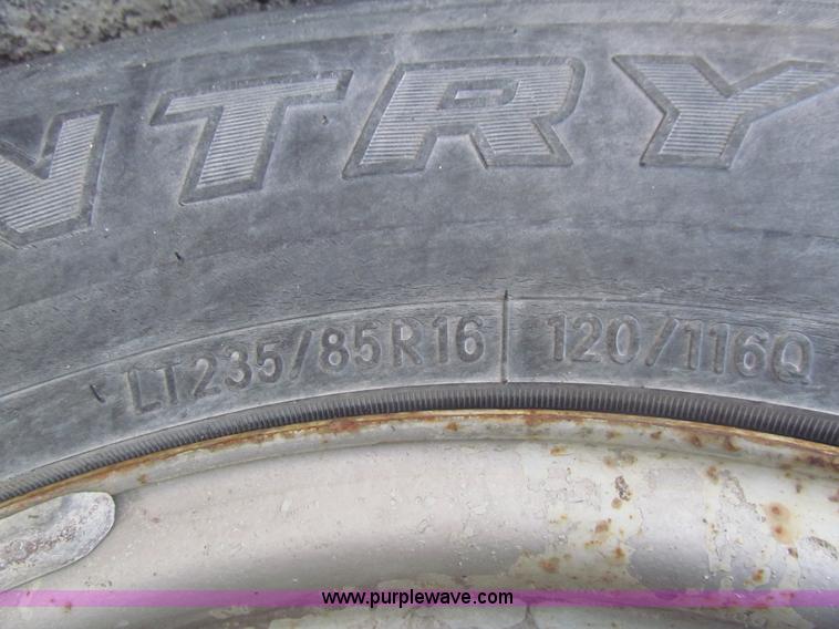 image for item I7212 1993 Ford F450 Super Duty crane truck