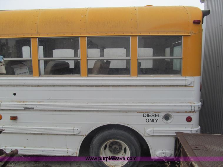 image for item I7235 1988 GMC G3500 Vandura school bus