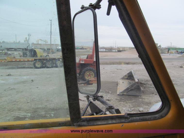 image for item I7235 1988 GMC G3500 Vandura school bus