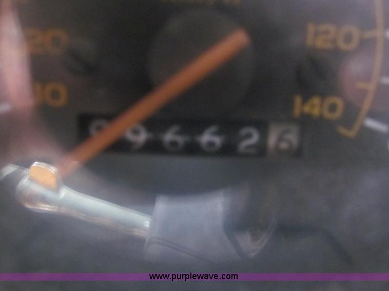 image for item I7235 1988 GMC G3500 Vandura school bus