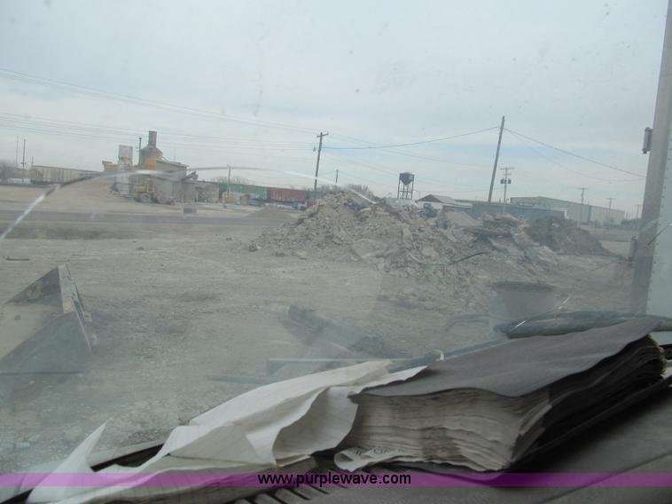 image for item I7235 1988 GMC G3500 Vandura school bus