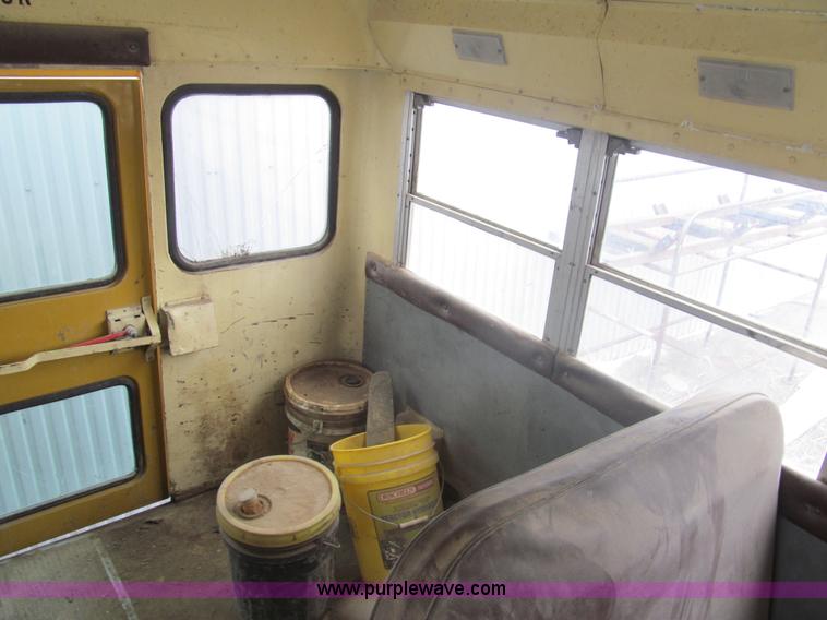 image for item I7235 1988 GMC G3500 Vandura school bus