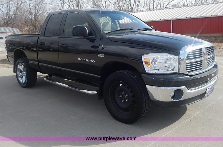 image for item I9309 2007 Dodge Ram 1500 pickup truck