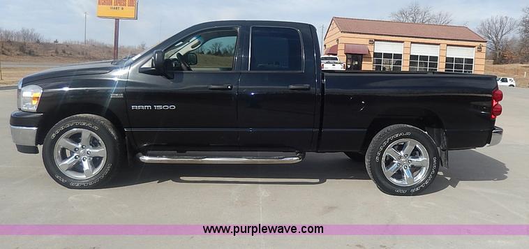 image for item I9309 2007 Dodge Ram 1500 pickup truck