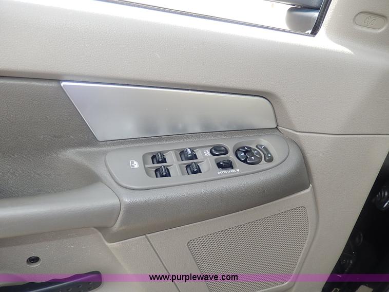 image for item I9309 2007 Dodge Ram 1500 pickup truck