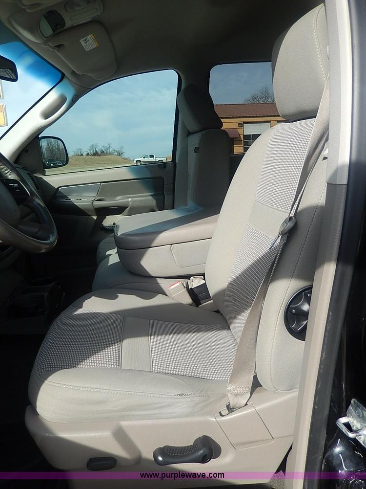 image for item I9309 2007 Dodge Ram 1500 pickup truck