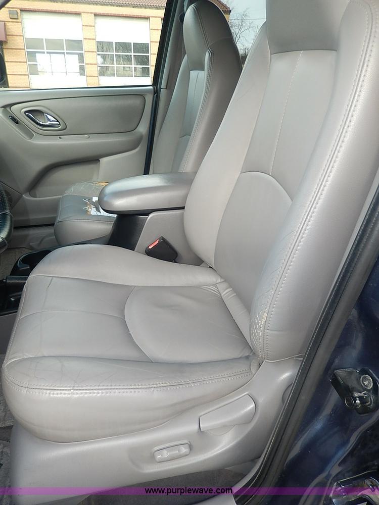 image for item I9310 2001 Mazda Tribute ES