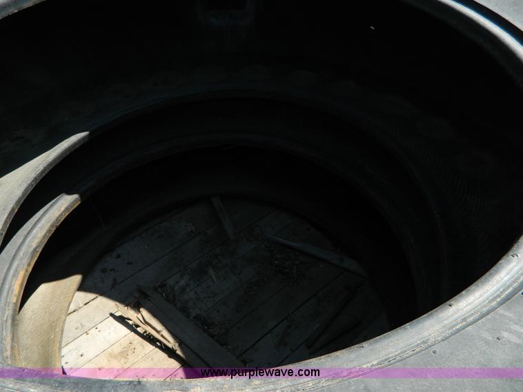 image for item AD9874 (2) Firestone 20.8R38 tractor tires