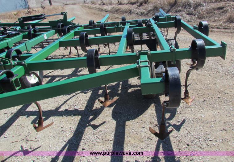 image for item AN9962 Great Plains FC7551 Series VII 51' folding field cultivator