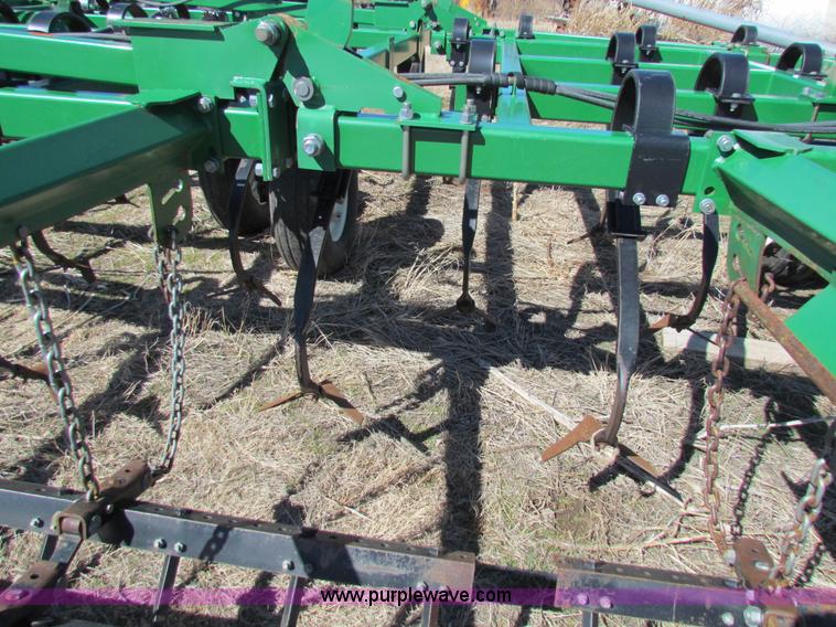 image for item AN9962 Great Plains FC7551 Series VII 51' folding field cultivator