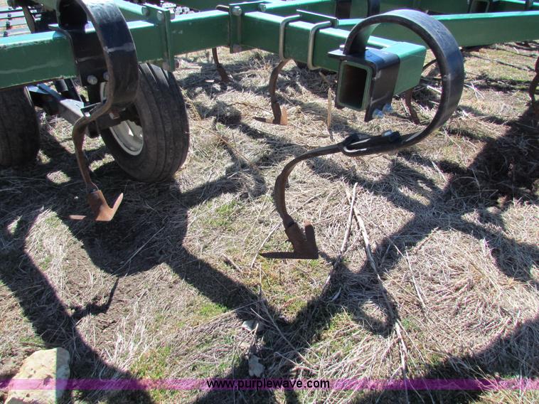 image for item AN9962 Great Plains FC7551 Series VII 51' folding field cultivator