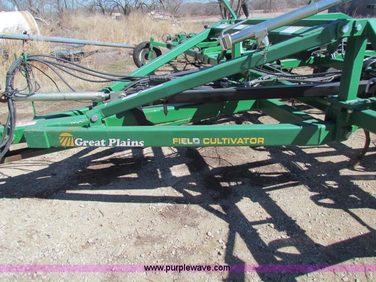 image for item AN9962 Great Plains FC7551 Series VII 51' folding field cultivator
