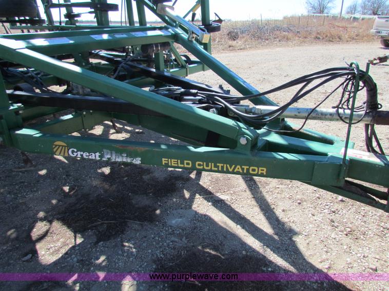 image for item AN9962 Great Plains FC7551 Series VII 51' folding field cultivator