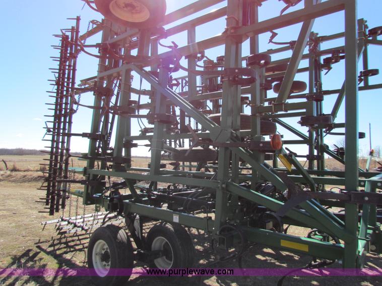 image for item AN9962 Great Plains FC7551 Series VII 51' folding field cultivator