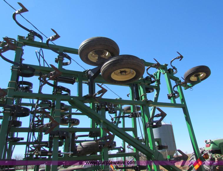 image for item AN9962 Great Plains FC7551 Series VII 51' folding field cultivator