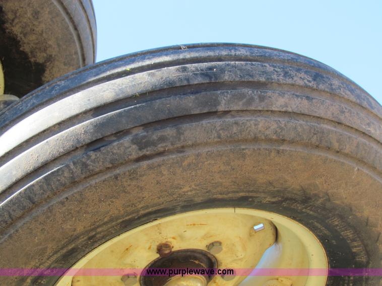 image for item AN9962 Great Plains FC7551 Series VII 51' folding field cultivator