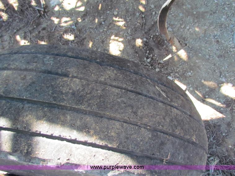 image for item AN9962 Great Plains FC7551 Series VII 51' folding field cultivator