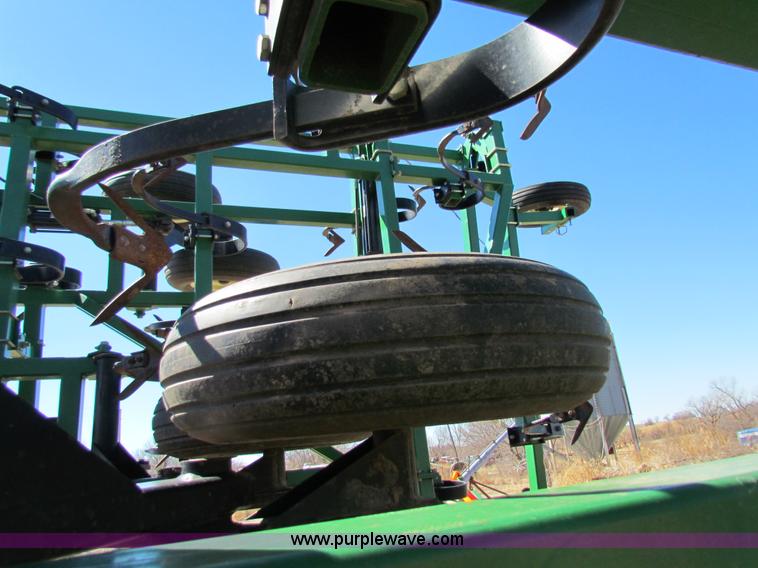 image for item AN9962 Great Plains FC7551 Series VII 51' folding field cultivator