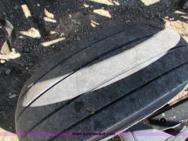 image for item AN9962 Great Plains FC7551 Series VII 51' folding field cultivator