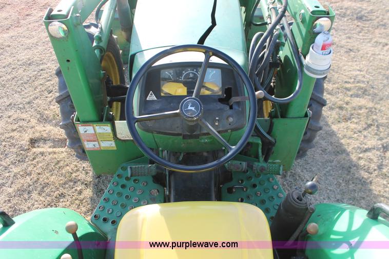 image for item AO9482 1992 John Deere 5200 MFWD tractor