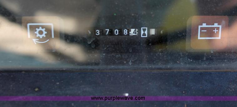 image for item AO9482 1992 John Deere 5200 MFWD tractor