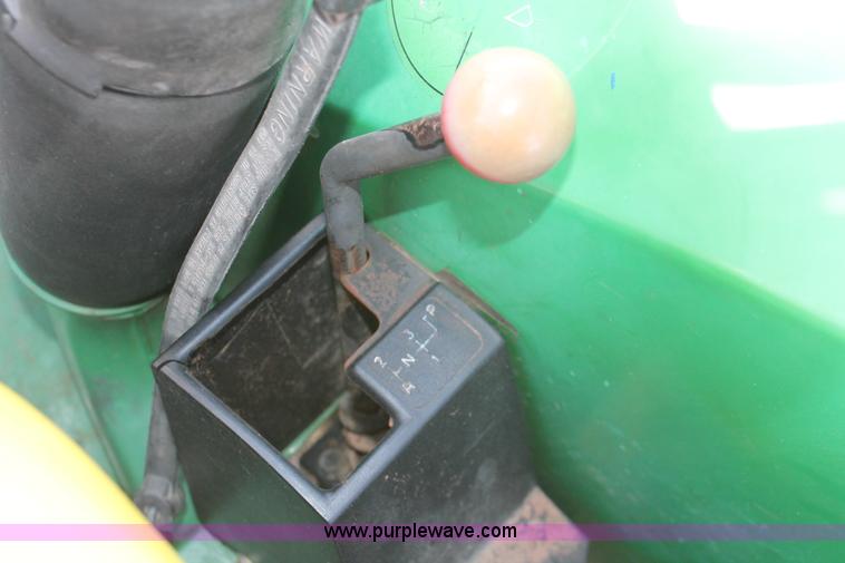 image for item AO9482 1992 John Deere 5200 MFWD tractor