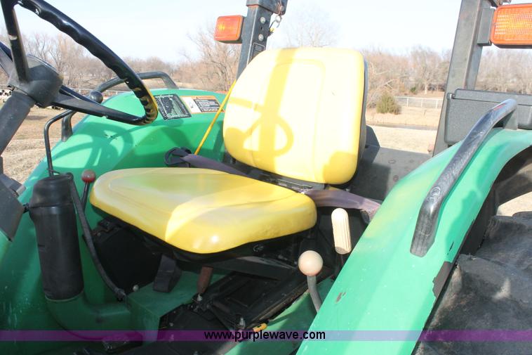 image for item AO9482 1992 John Deere 5200 MFWD tractor